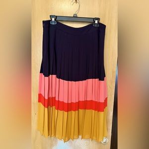 Ann Taylor pleated Aline skirt